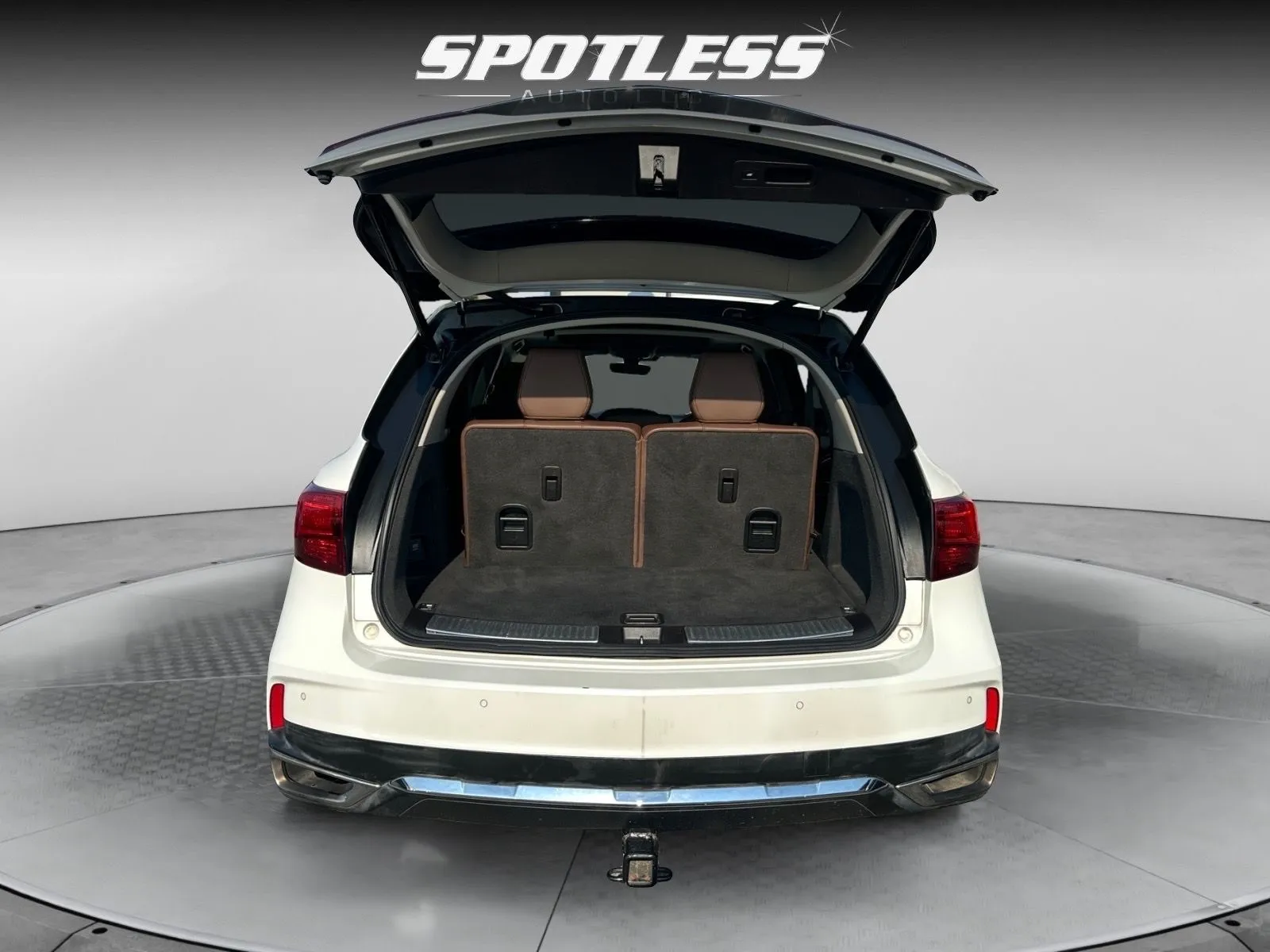 Acura MDX photo 14