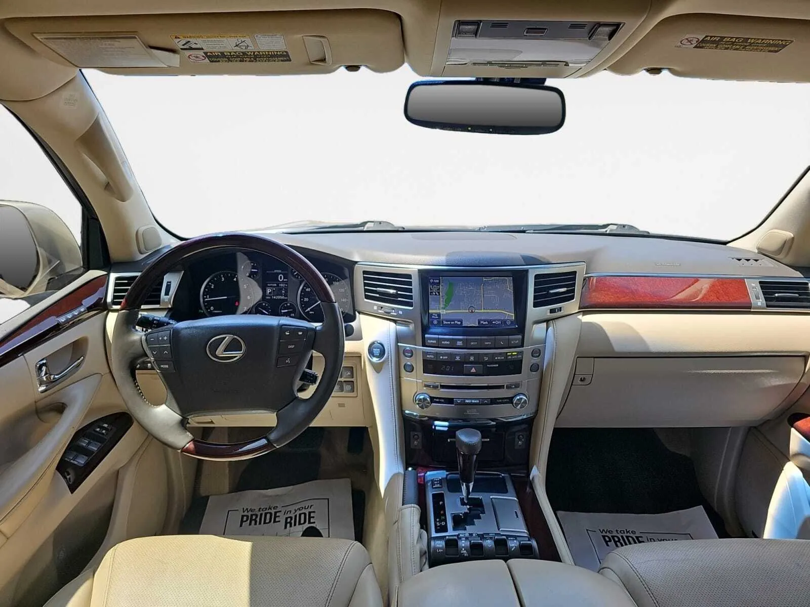 Lexus LX photo 21