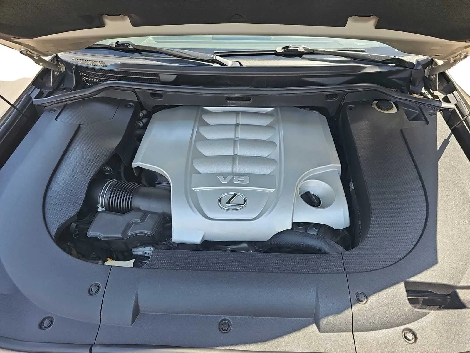 Lexus LX photo 16