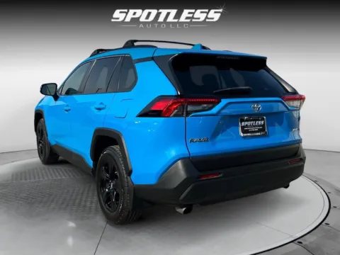 More photos of 2019 Toyota RAV4 XLE at Spotless Auto Loop 1604, TX