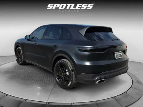 More photos of 2020 Porsche Cayenne at Spotless Auto Loop 1604, TX