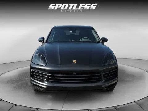 More photos of 2020 Porsche Cayenne at Spotless Auto Loop 1604, TX