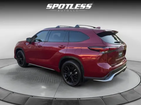 More photos of 2024 Toyota Highlander XSE at Spotless Auto Loop 1604, TX