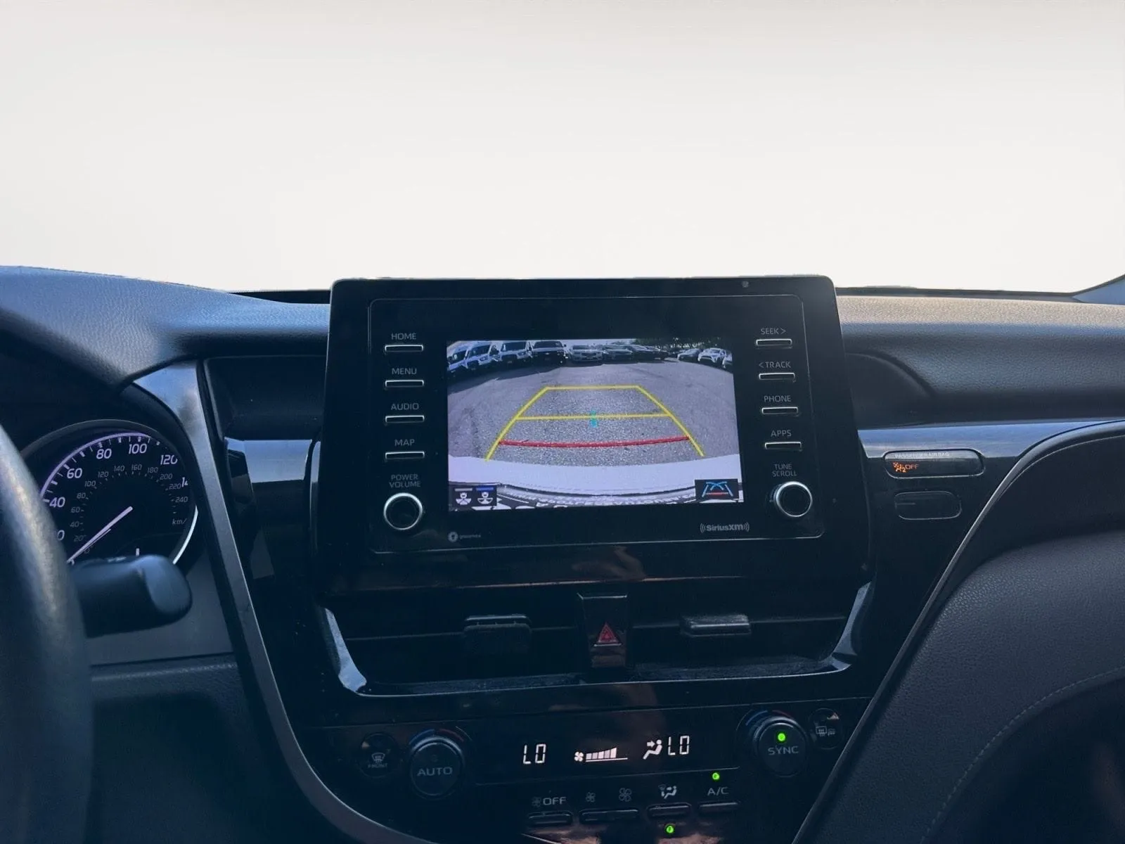 Toyota Camry photo 24