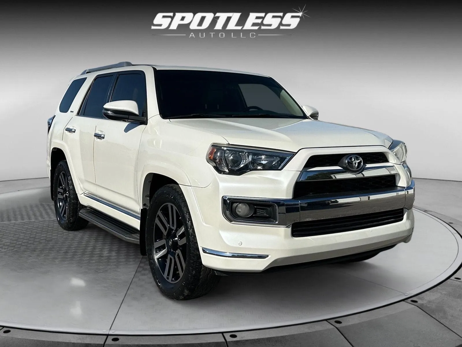 Toyota 4Runner photo 10