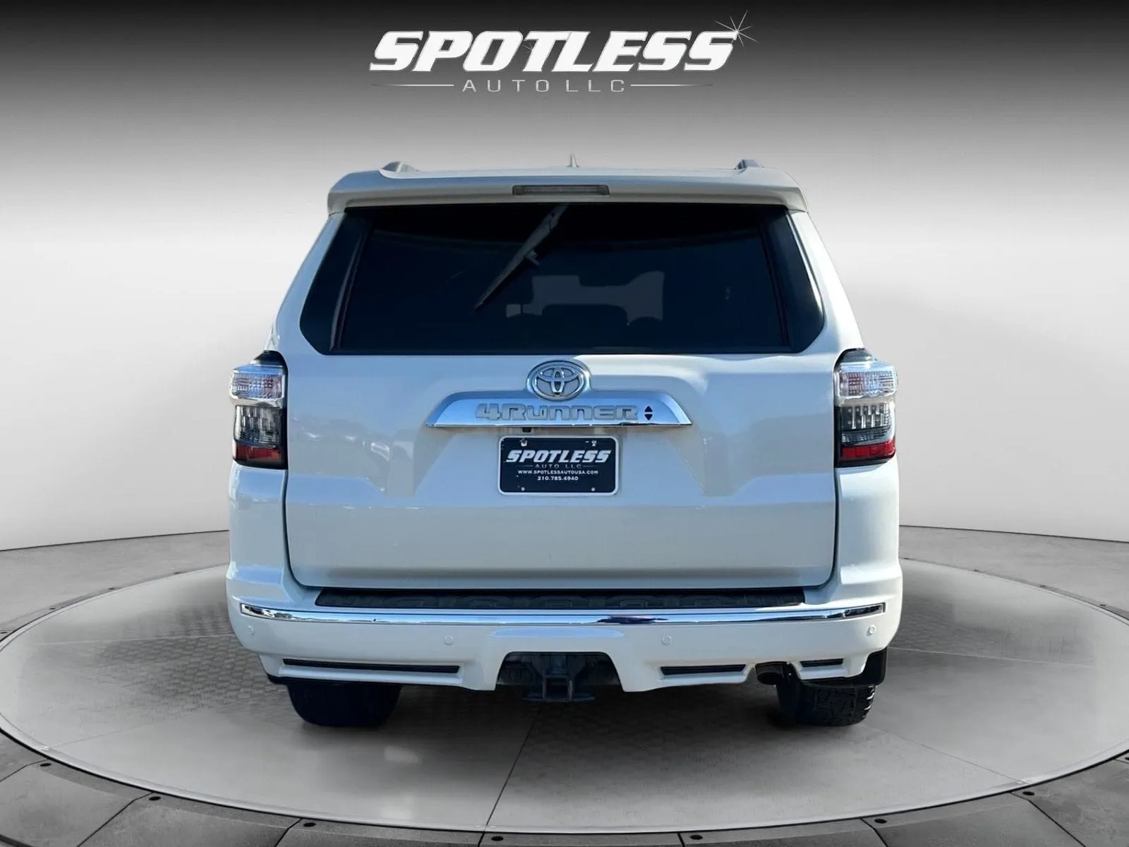 Toyota 4Runner photo 6