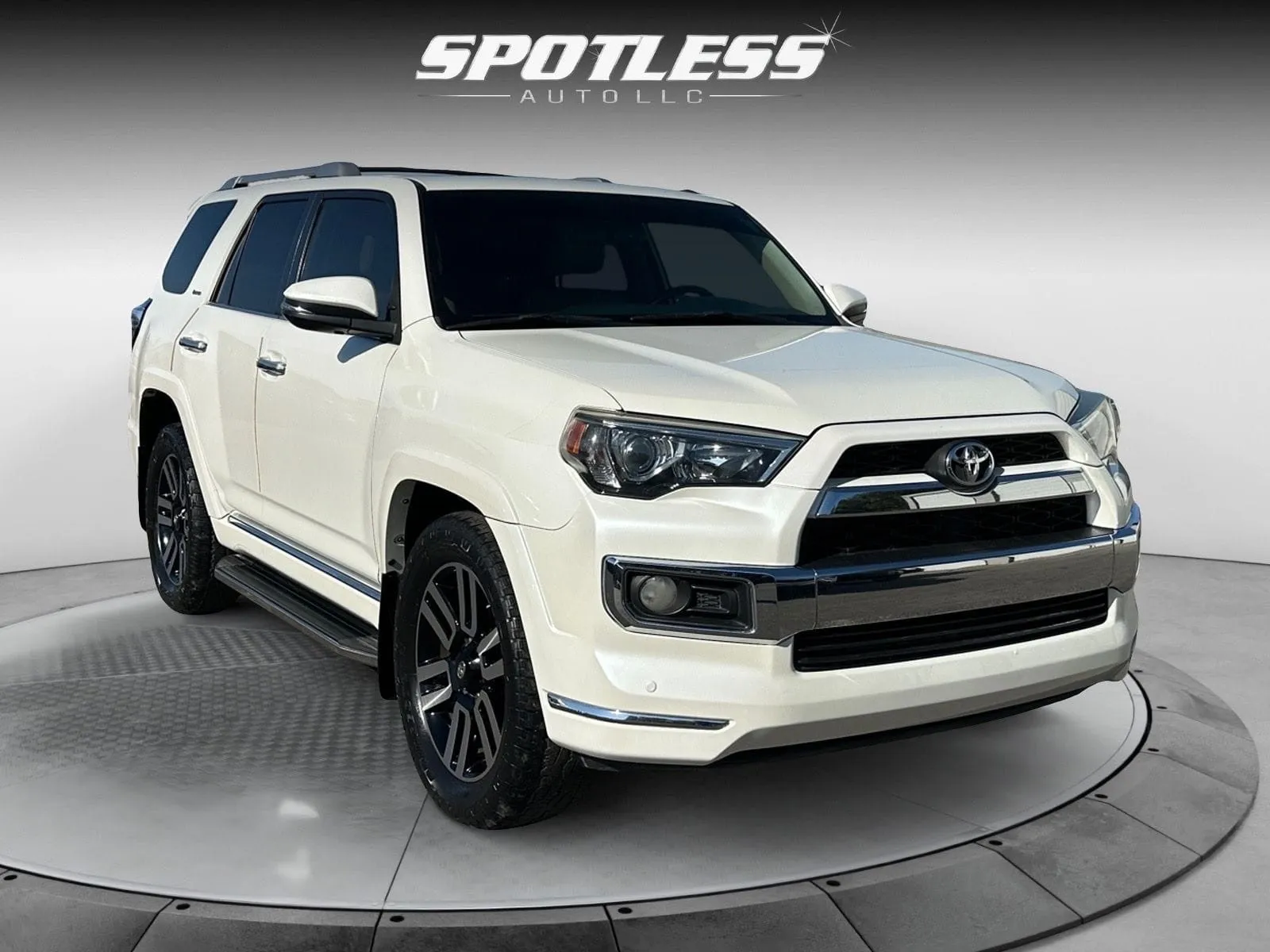 Toyota 4Runner photo 7