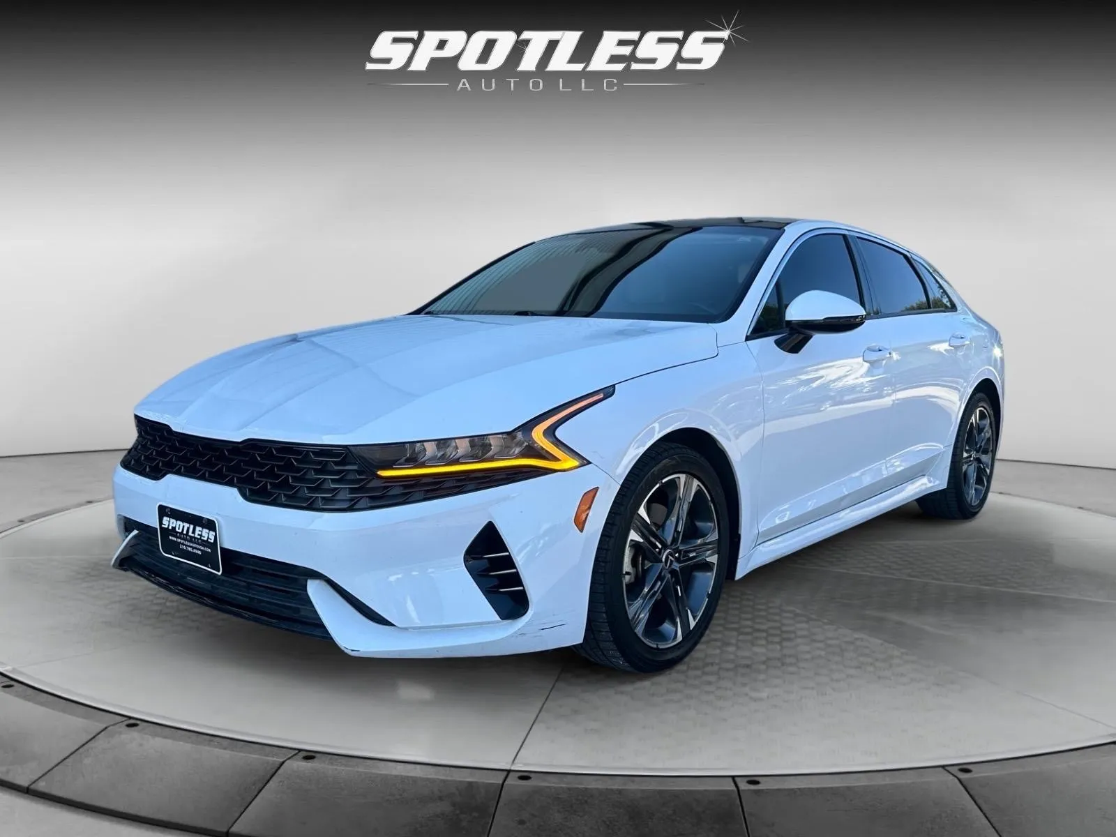 Kia K5 photo 11