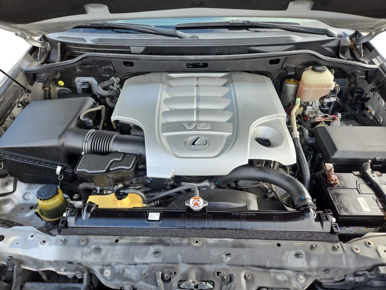 Lexus LX photo 16
