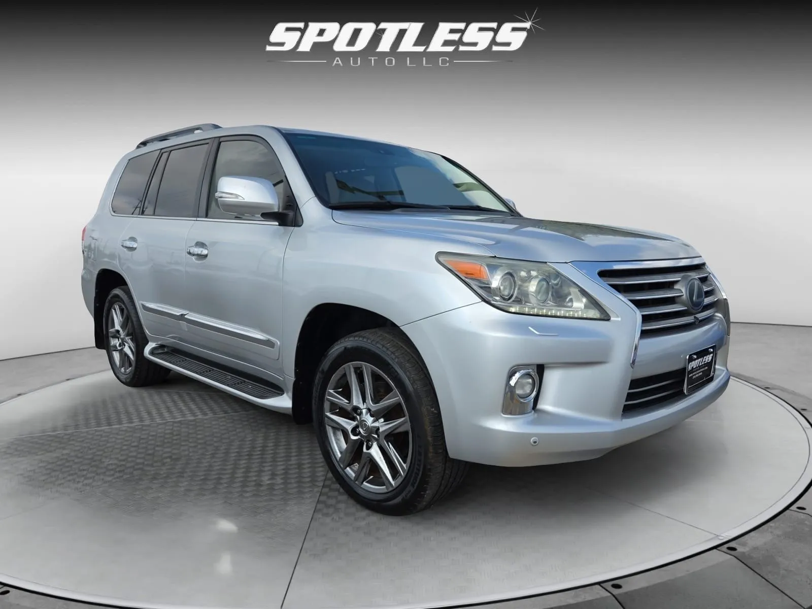 Lexus LX photo 11