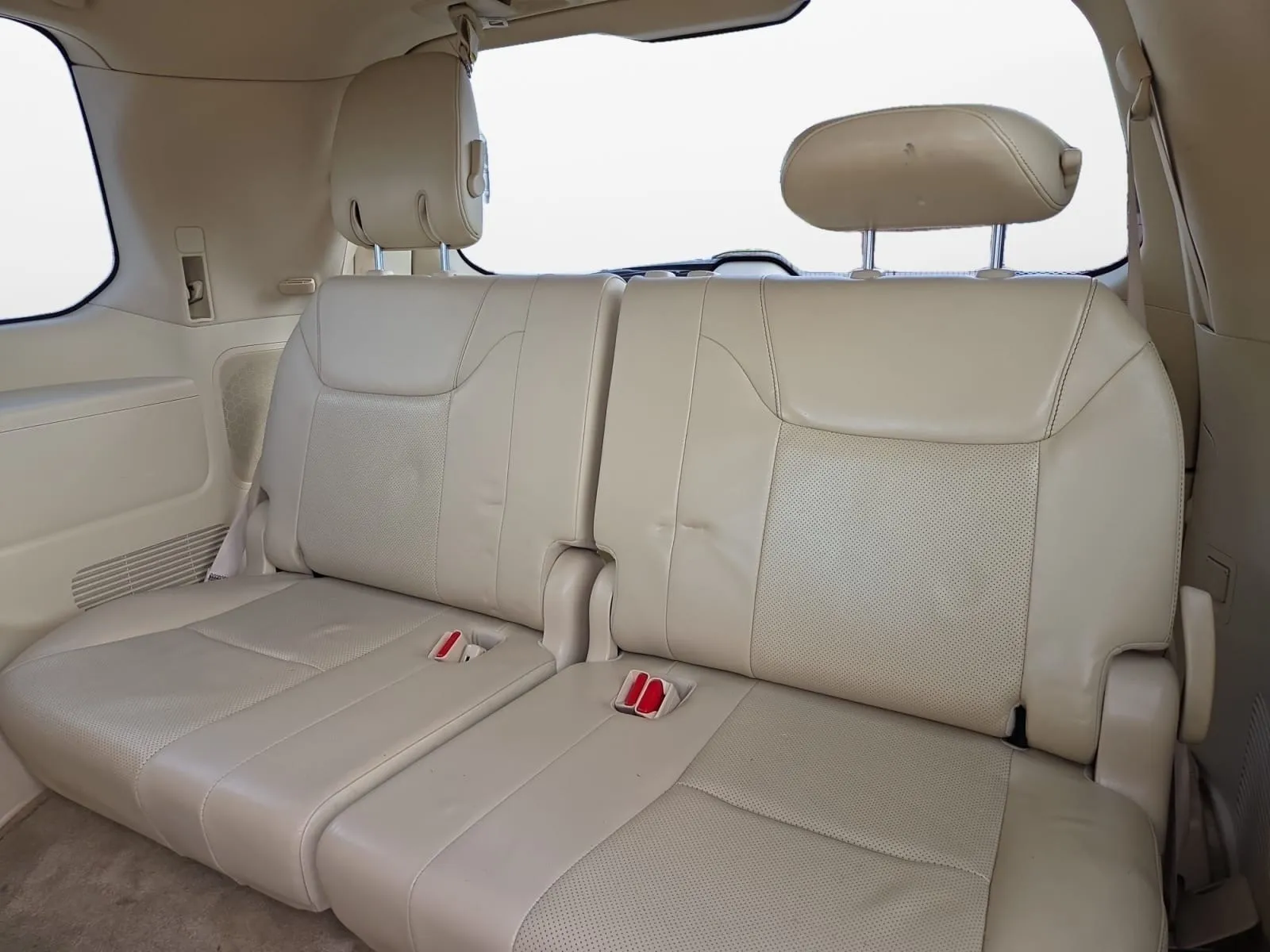 Lexus LX photo 27