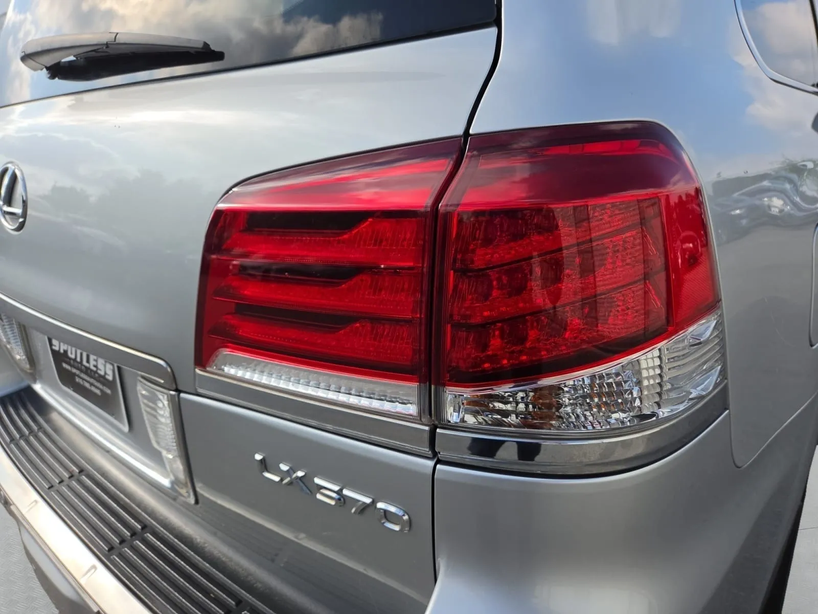 Lexus LX photo 12