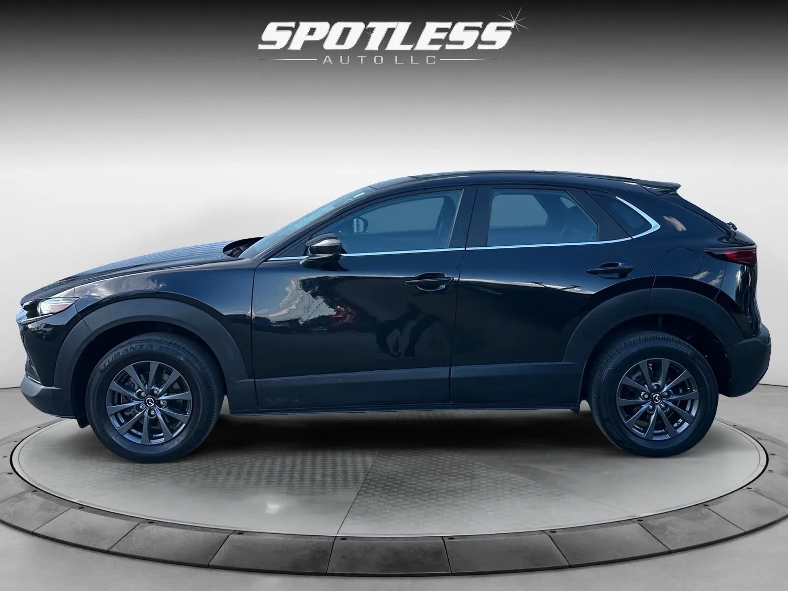 Mazda CX-30 photo 3
