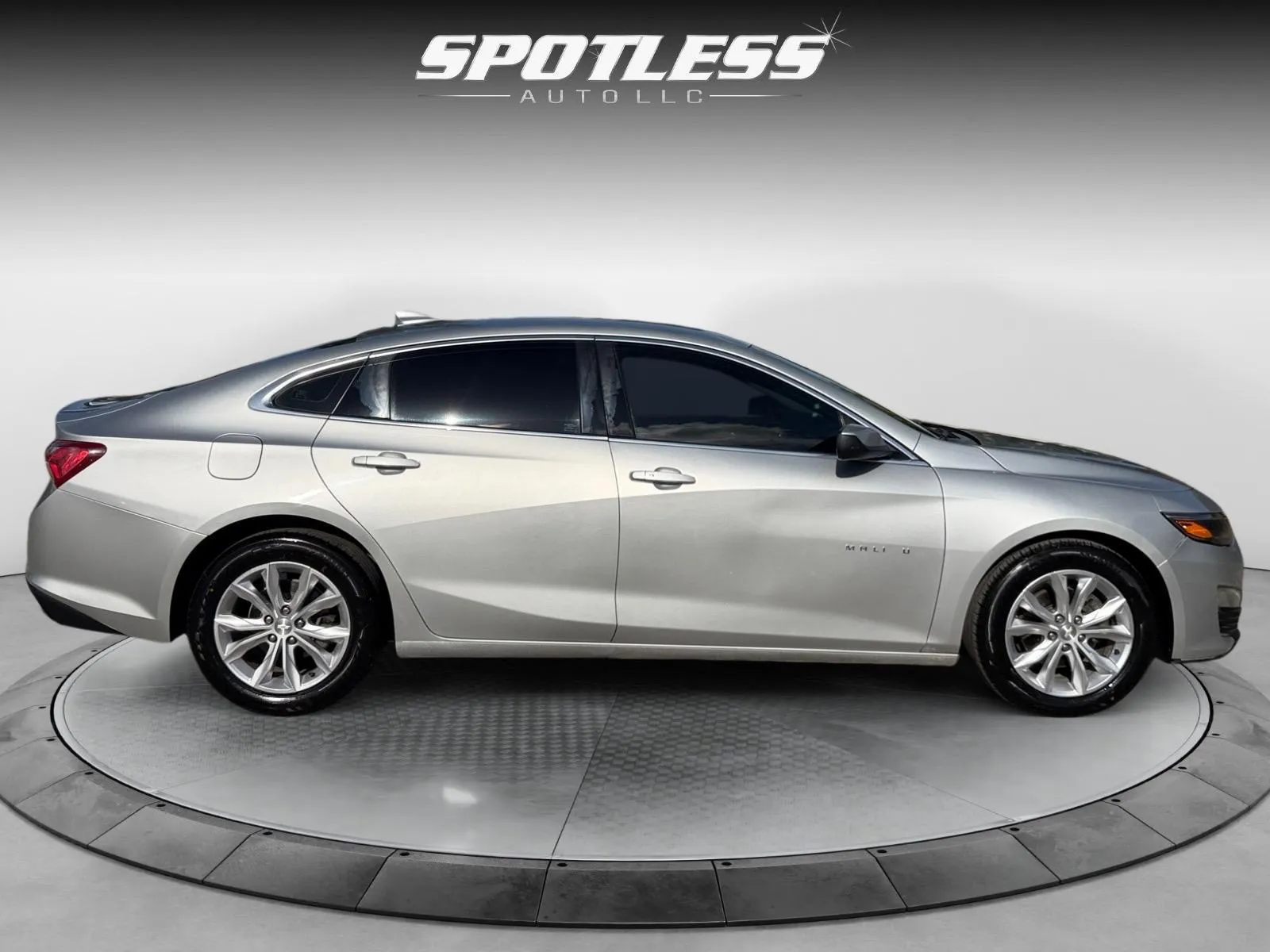 Chevrolet Malibu photo 8