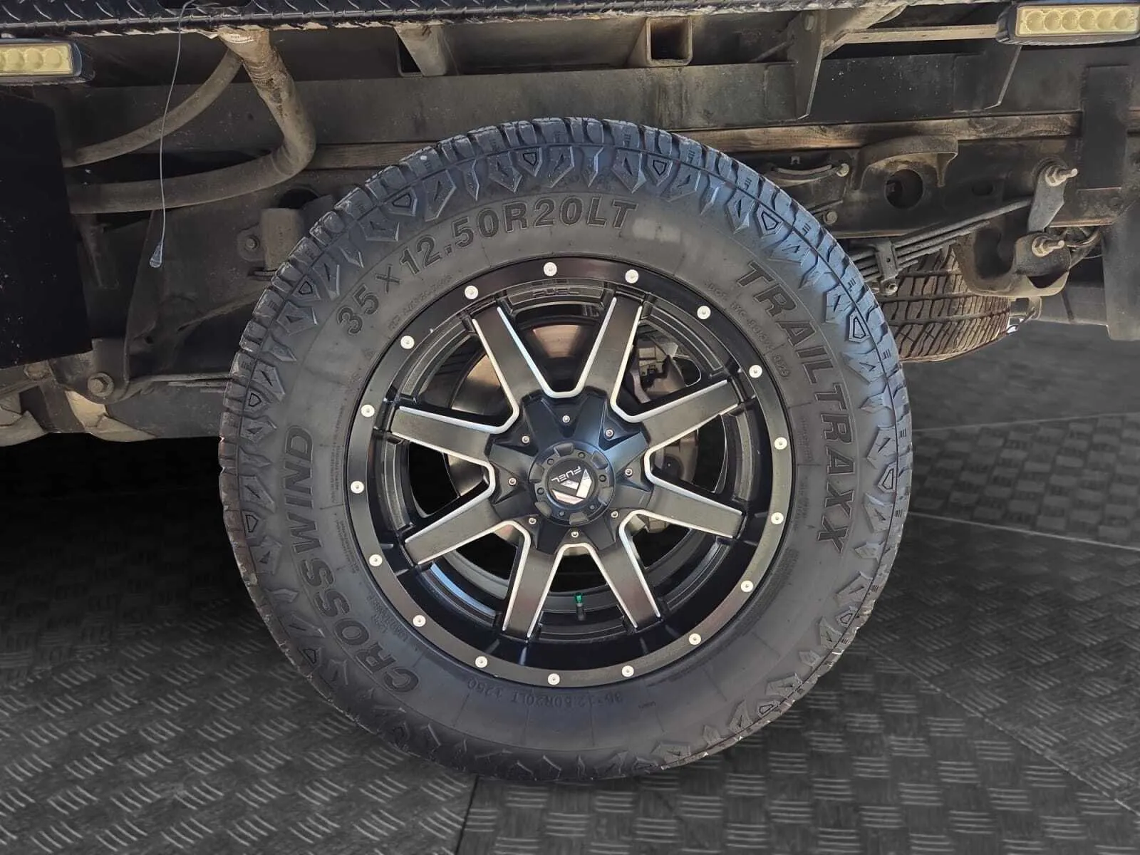 Chevrolet Silverado photo 15