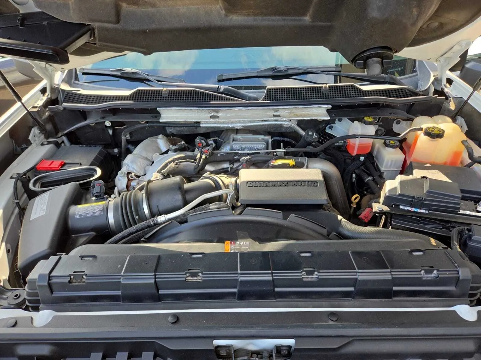 Chevrolet Silverado photo 16