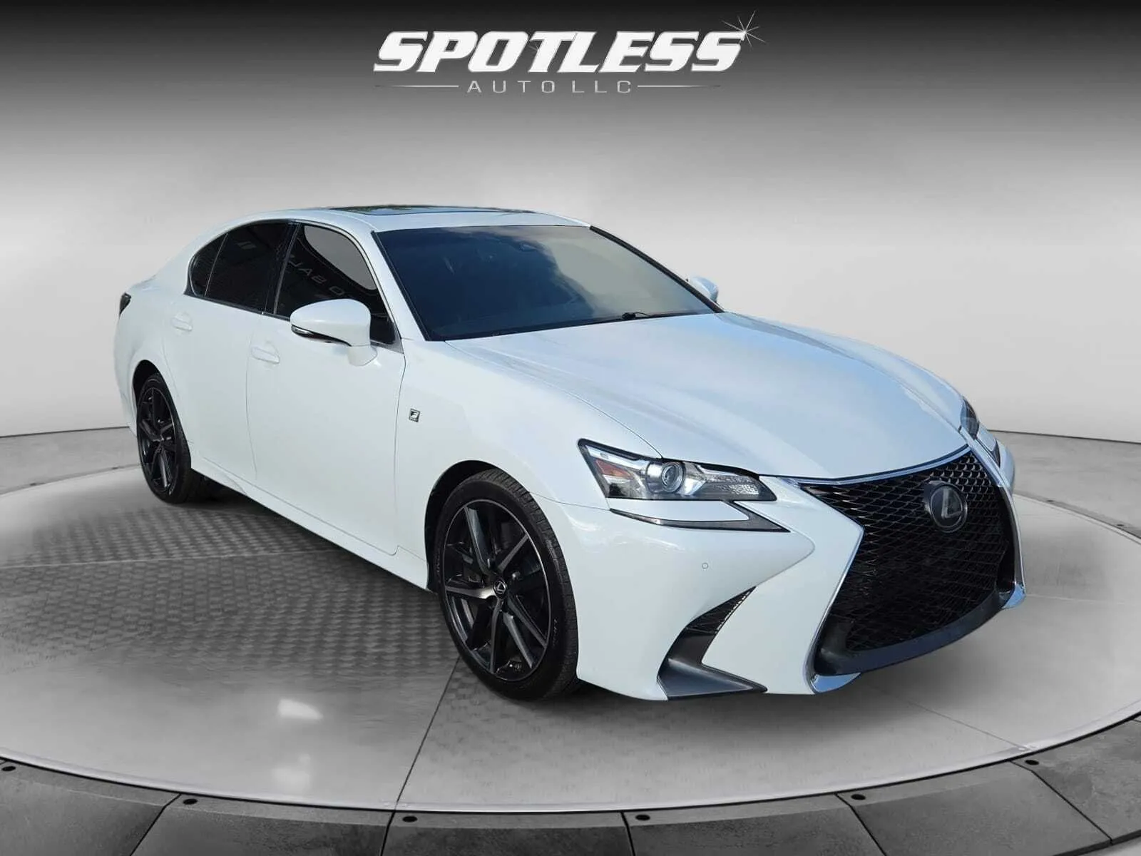 Lexus GS photo 11