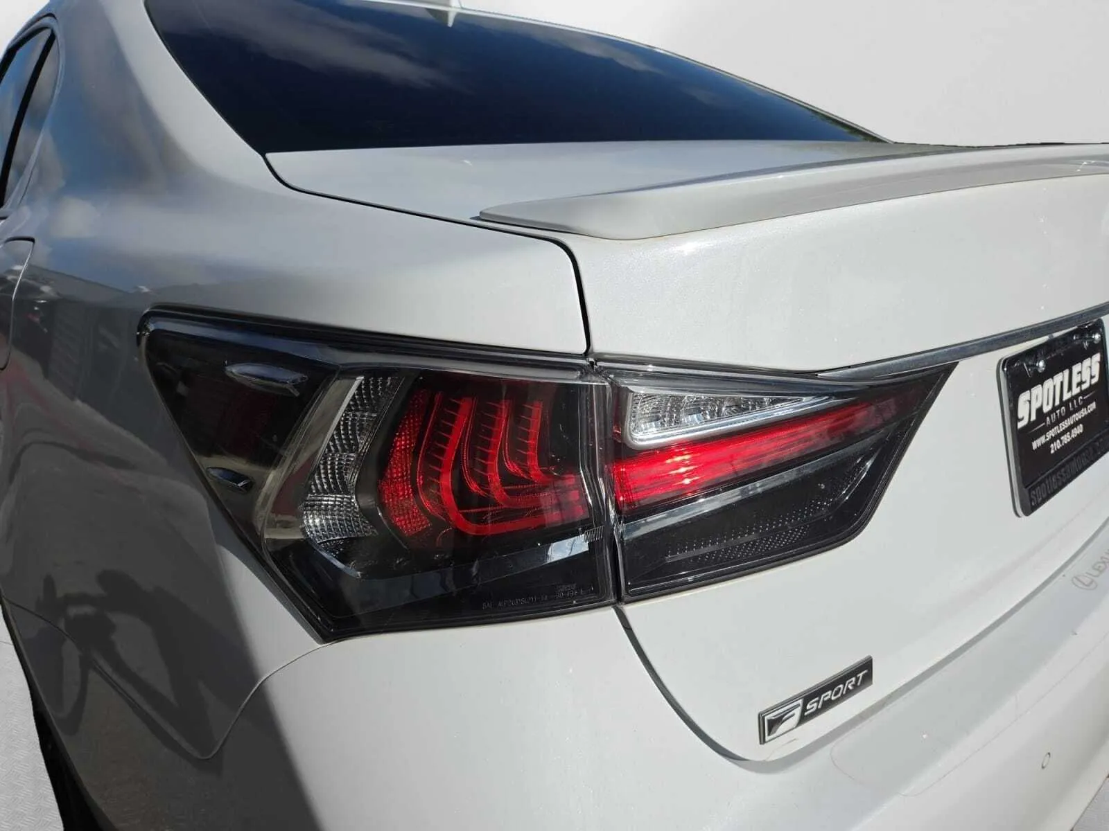 Lexus GS photo 13
