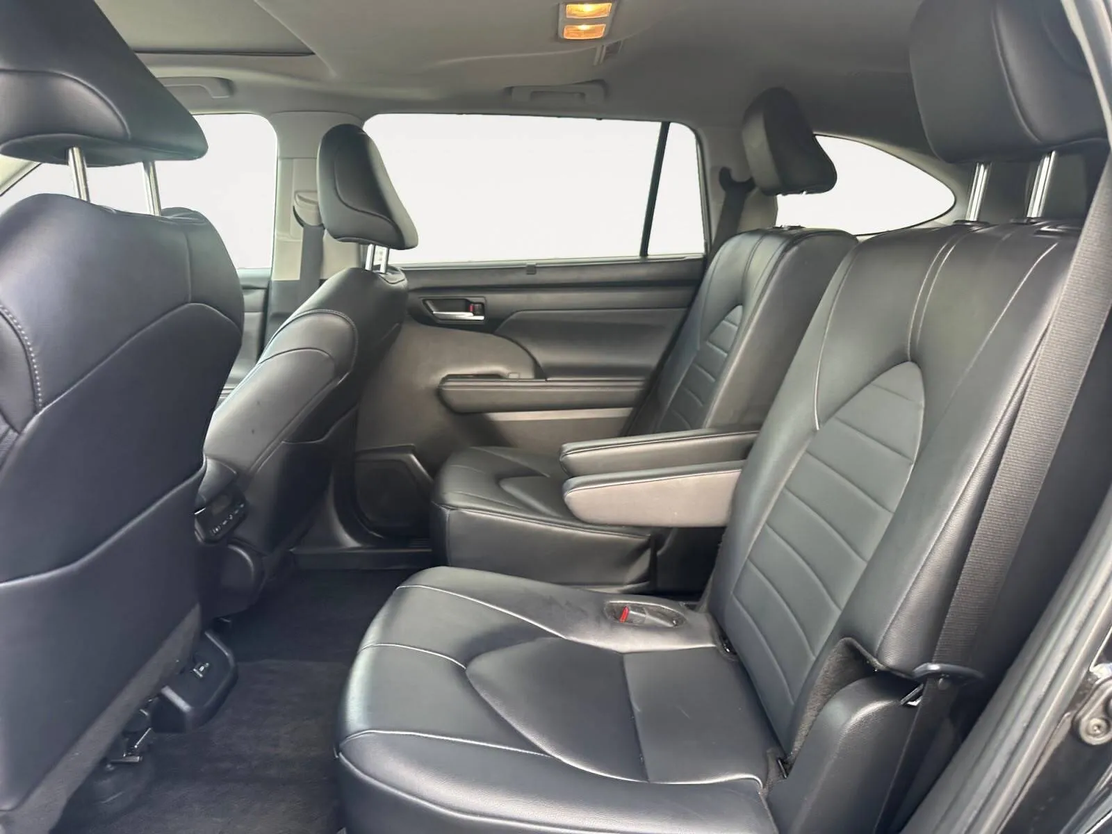 Toyota Highlander photo 26