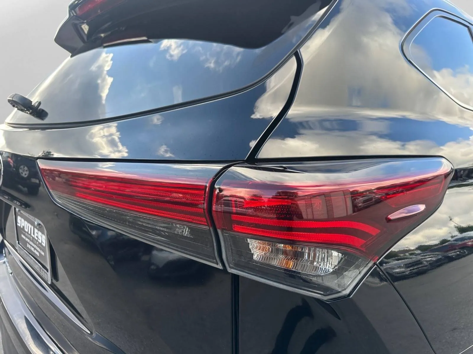 Toyota Highlander photo 12