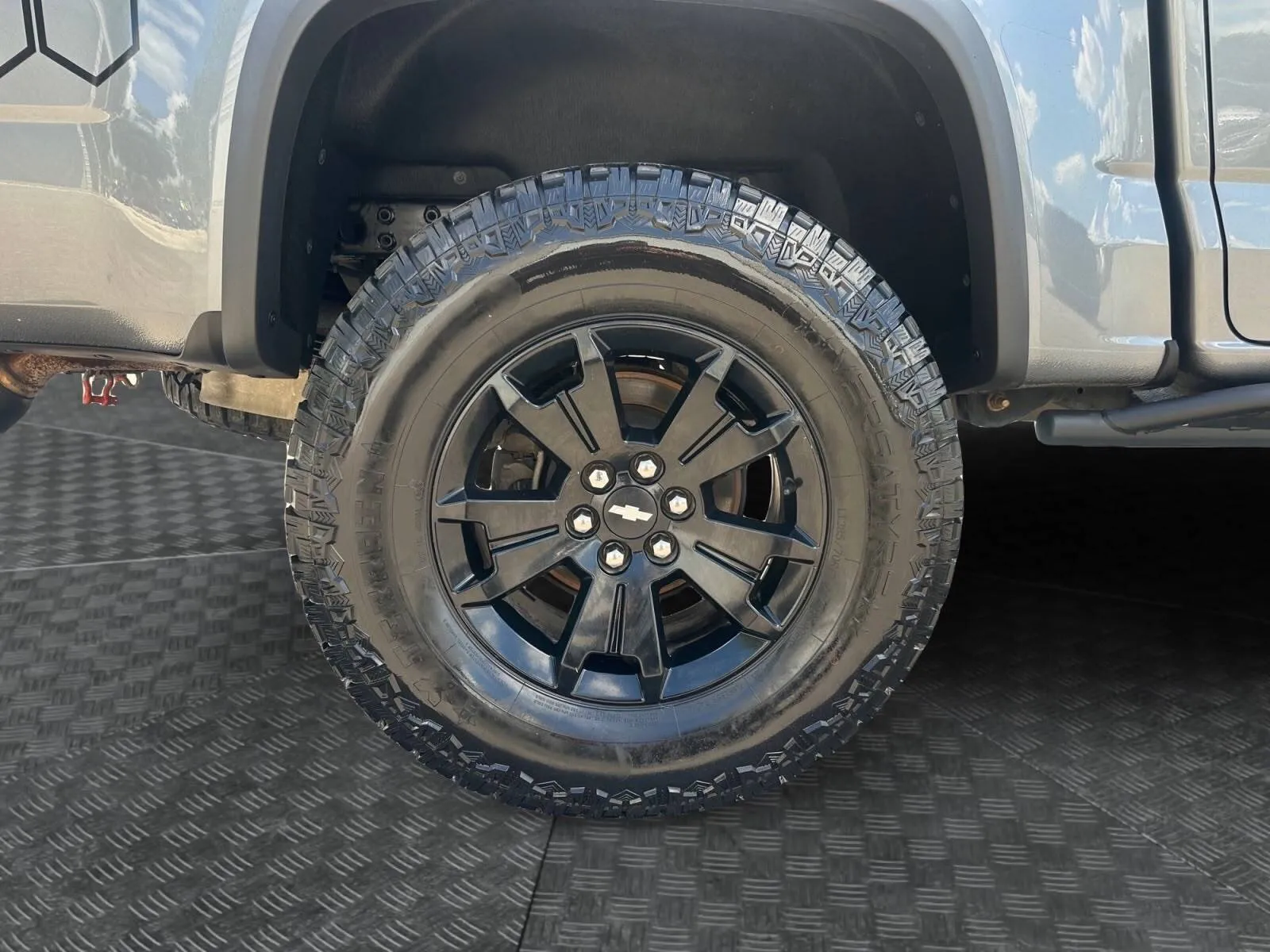 Chevrolet Colorado photo 14