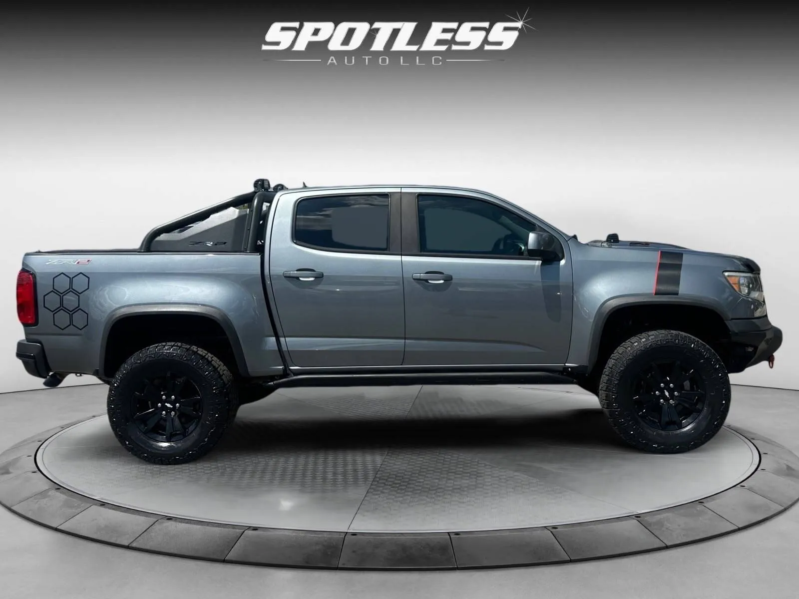 Chevrolet Colorado photo 8