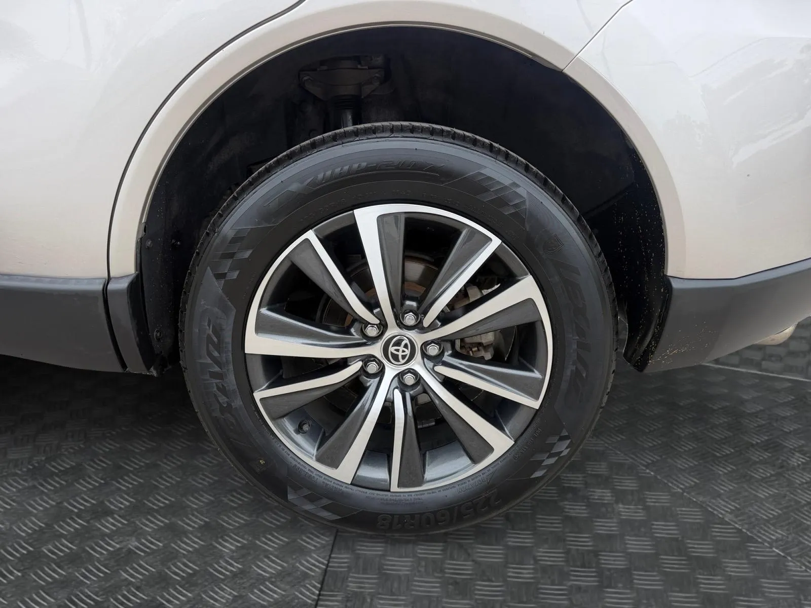 Toyota Venza photo 15
