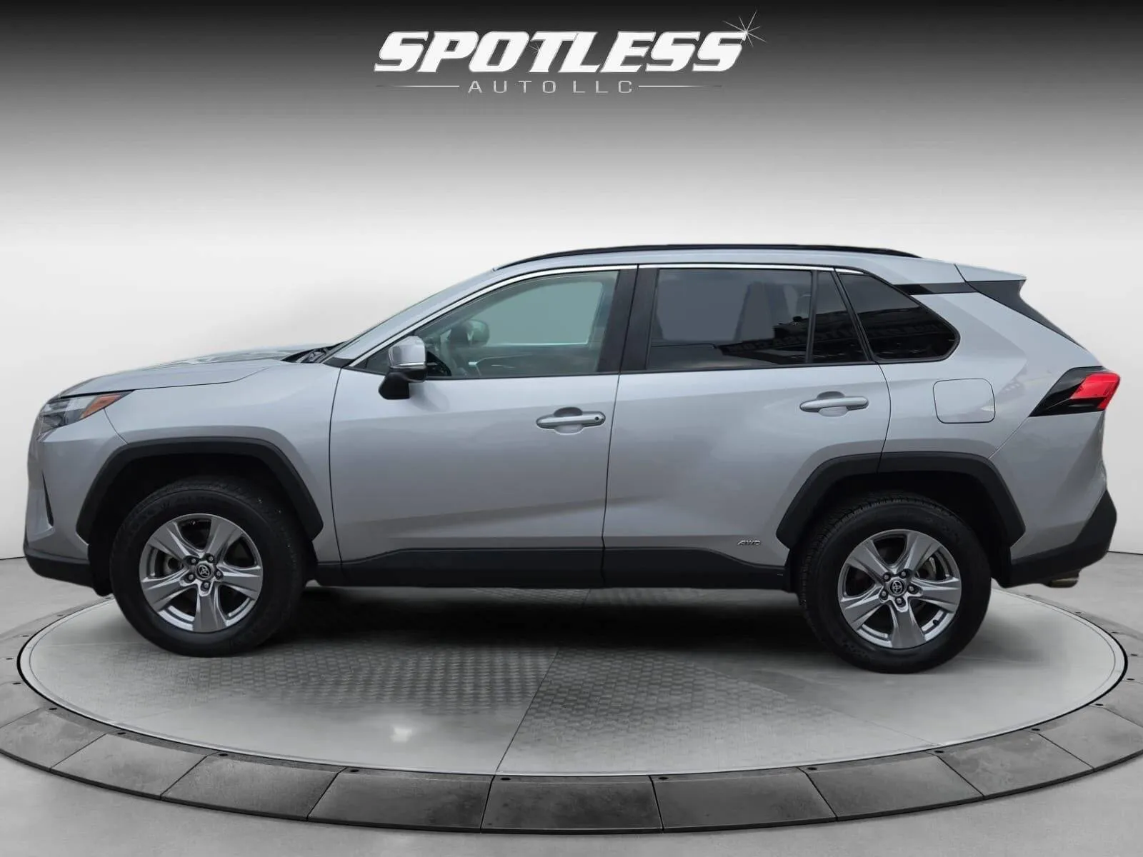 Toyota RAV4 photo 4