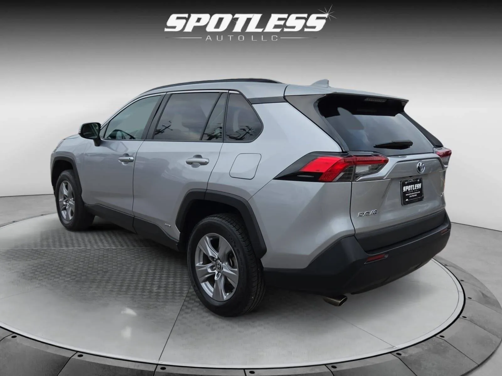 Toyota RAV4 photo 5