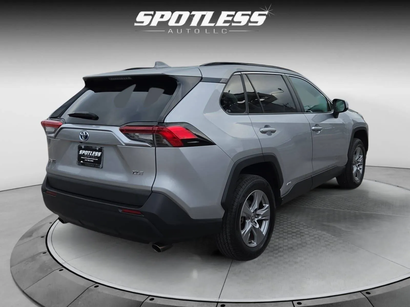 Toyota RAV4 photo 7