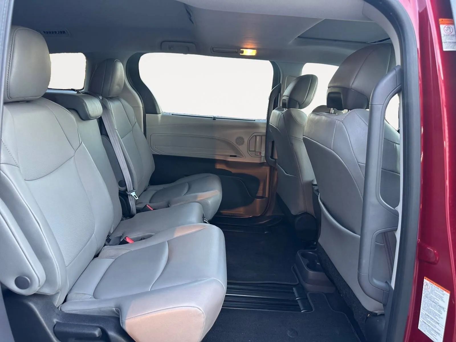 Toyota Sienna photo 24