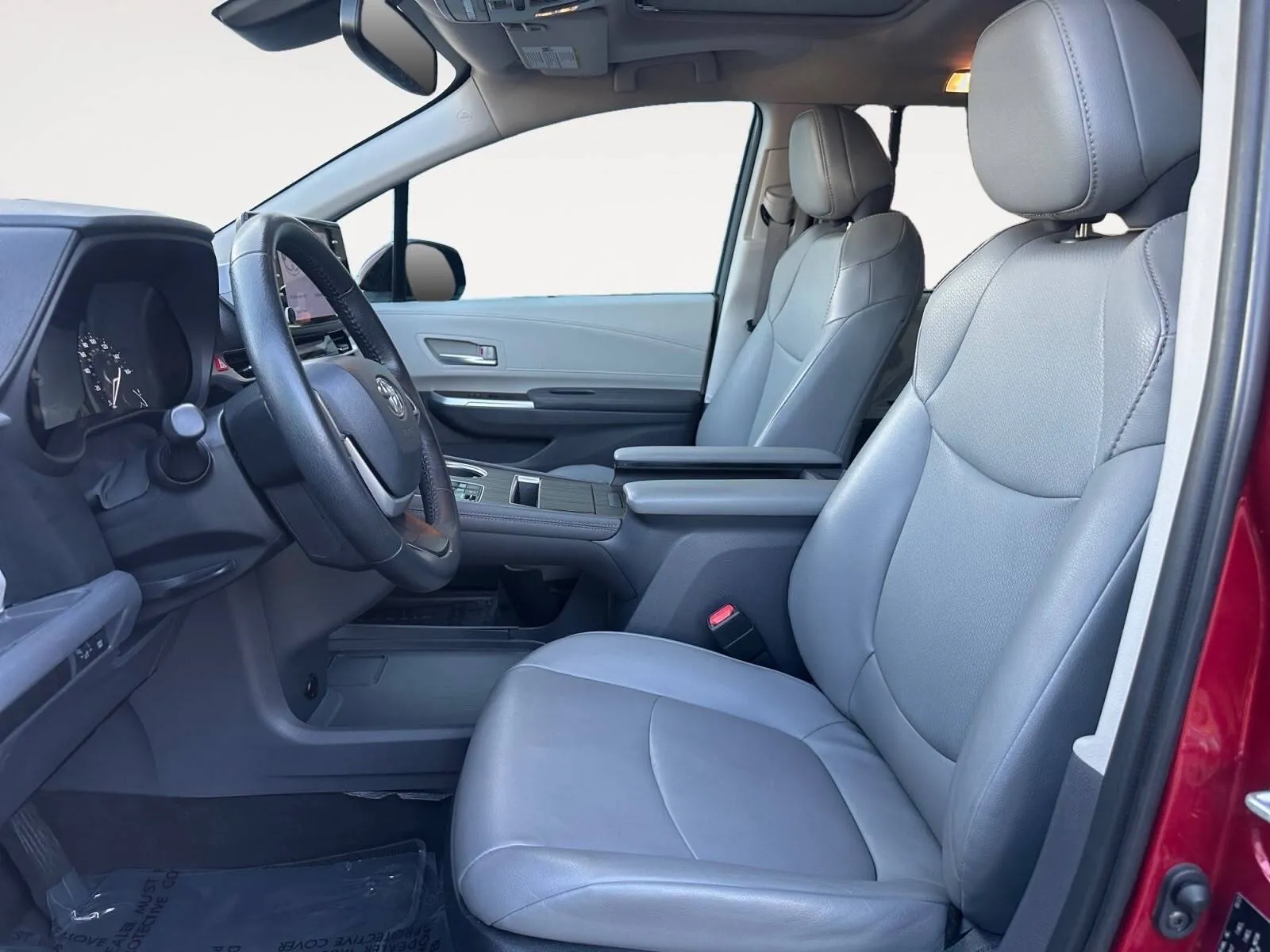 Toyota Sienna photo 17