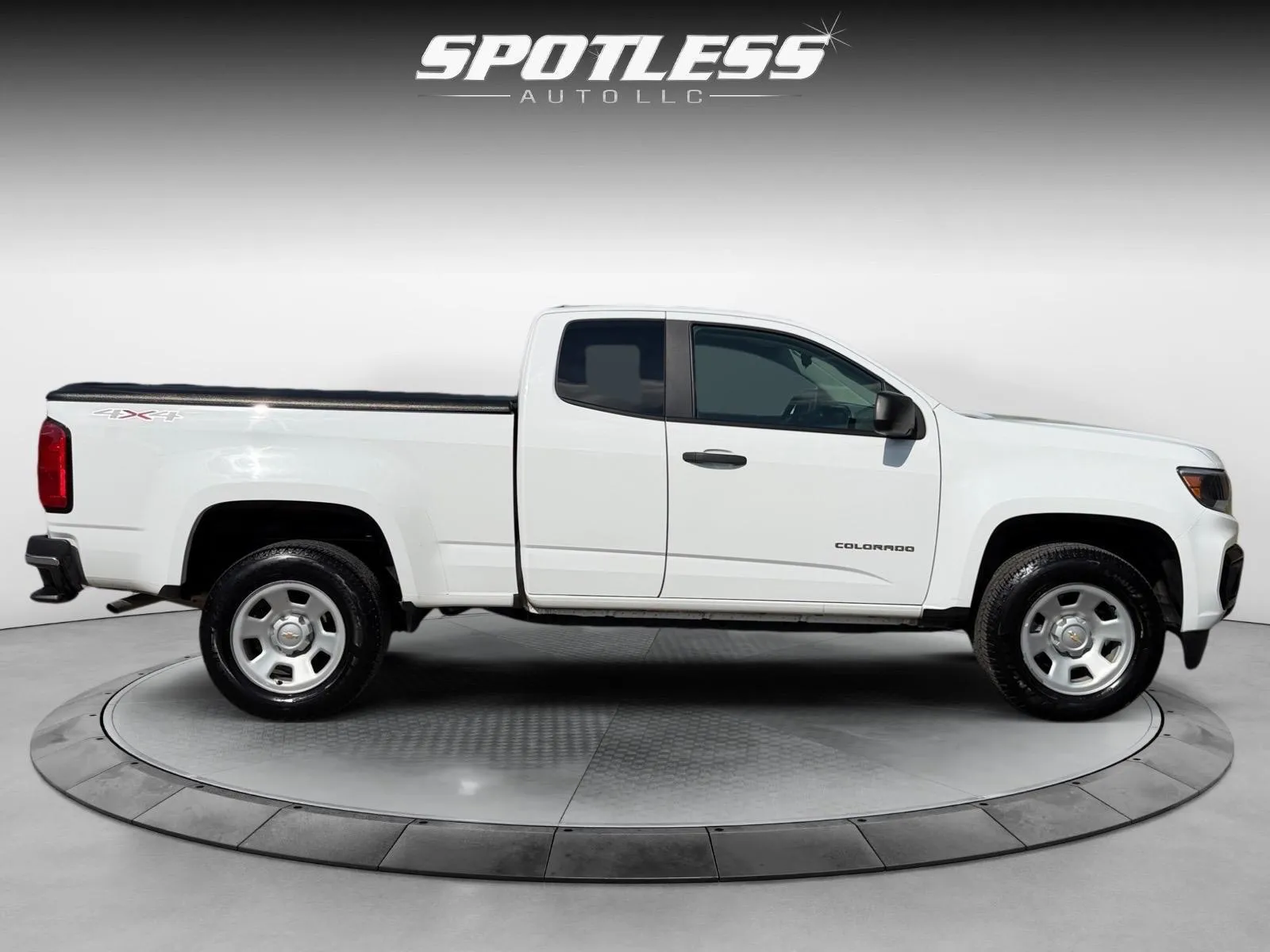 Chevrolet Colorado photo 8