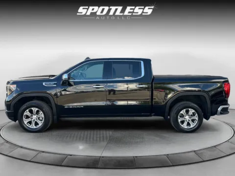 More photos of 2024 GMC Sierra 1500 SLT at Spotless Auto Loop 1604, TX