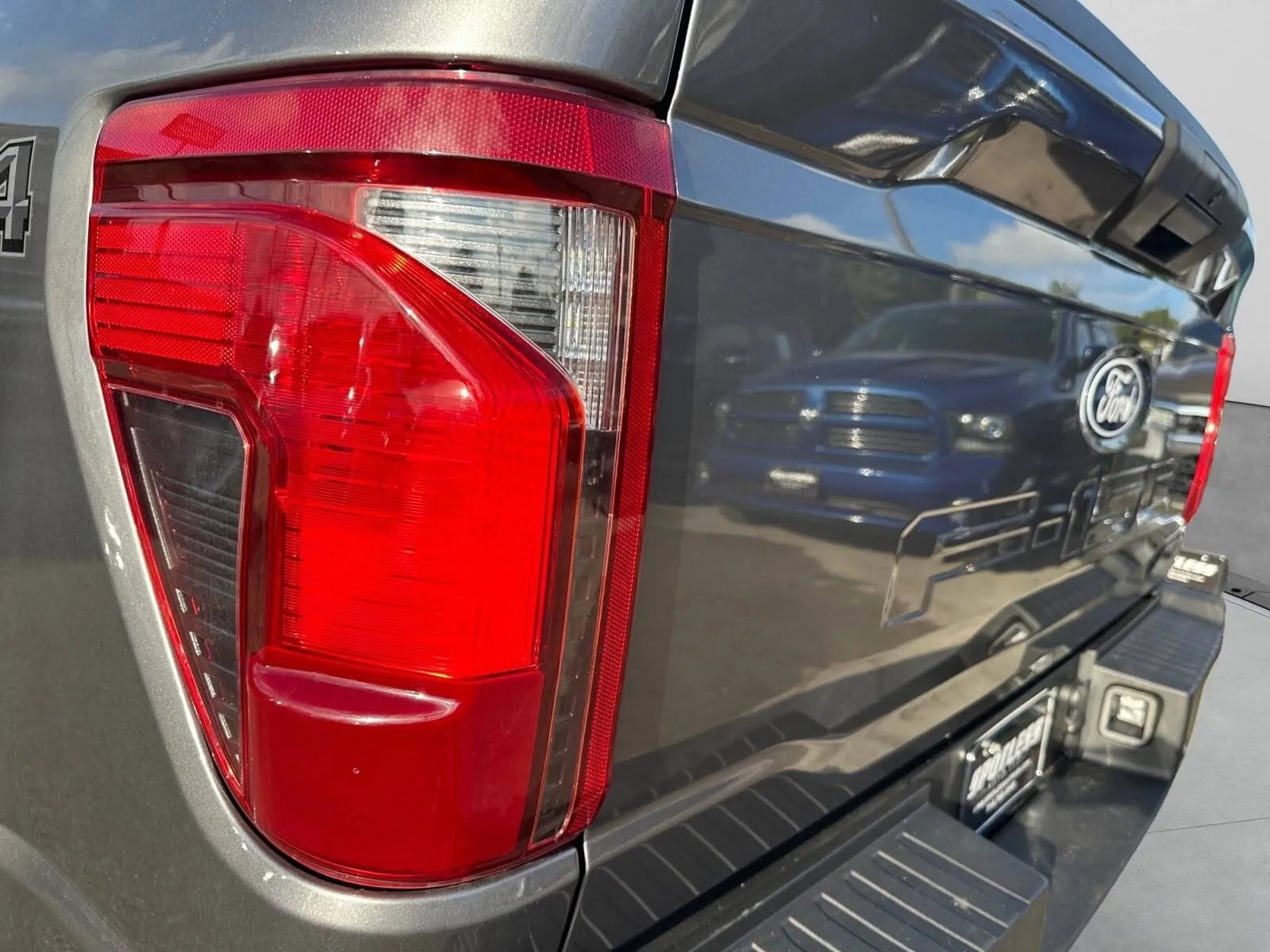 Ford F-150 photo 12