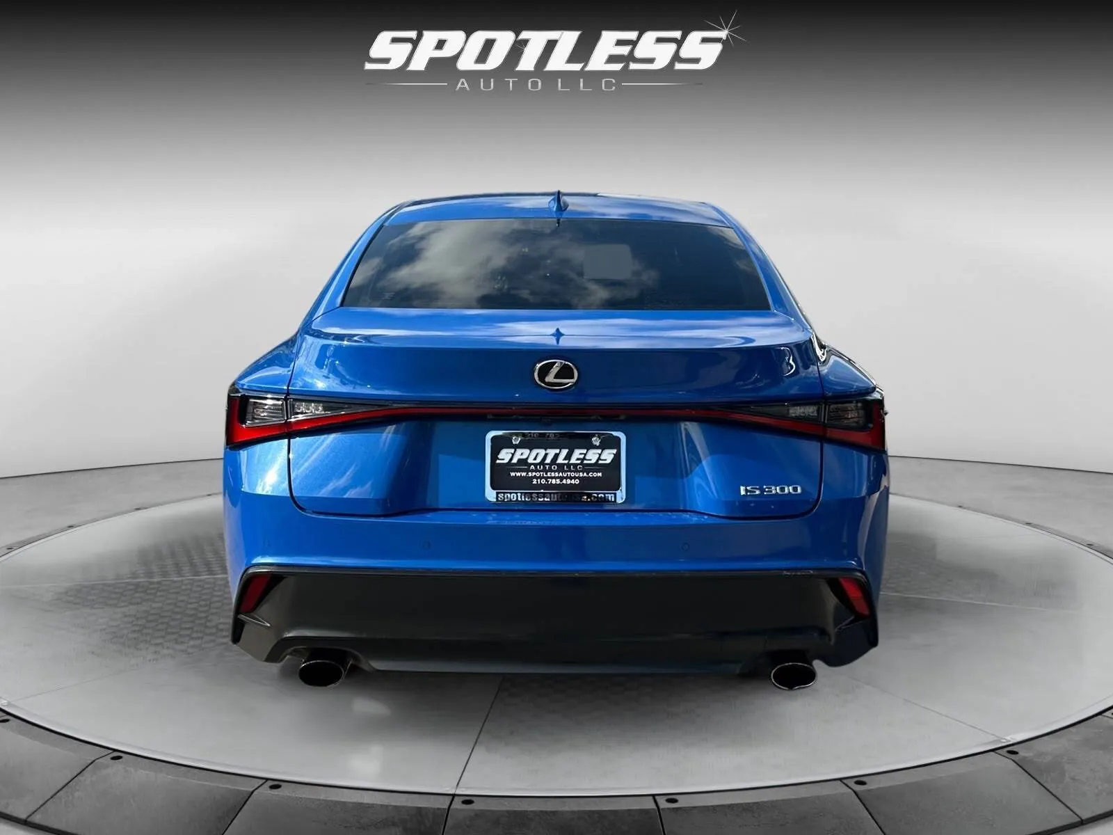 Lexus IS photo 6