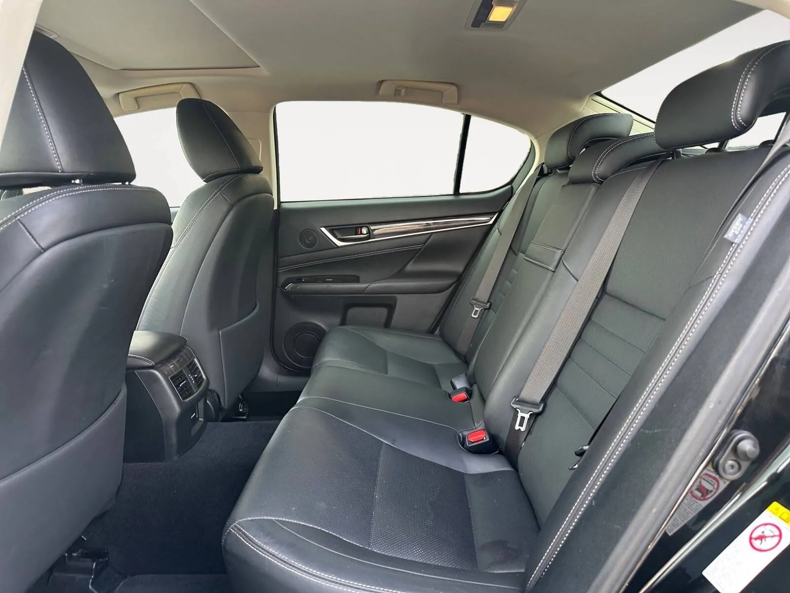 Lexus GS photo 24
