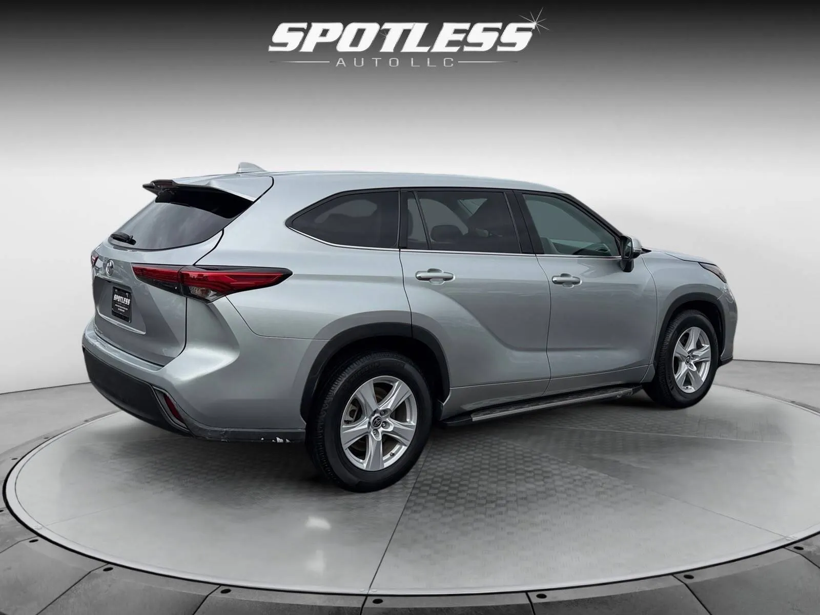 Toyota Highlander photo 7