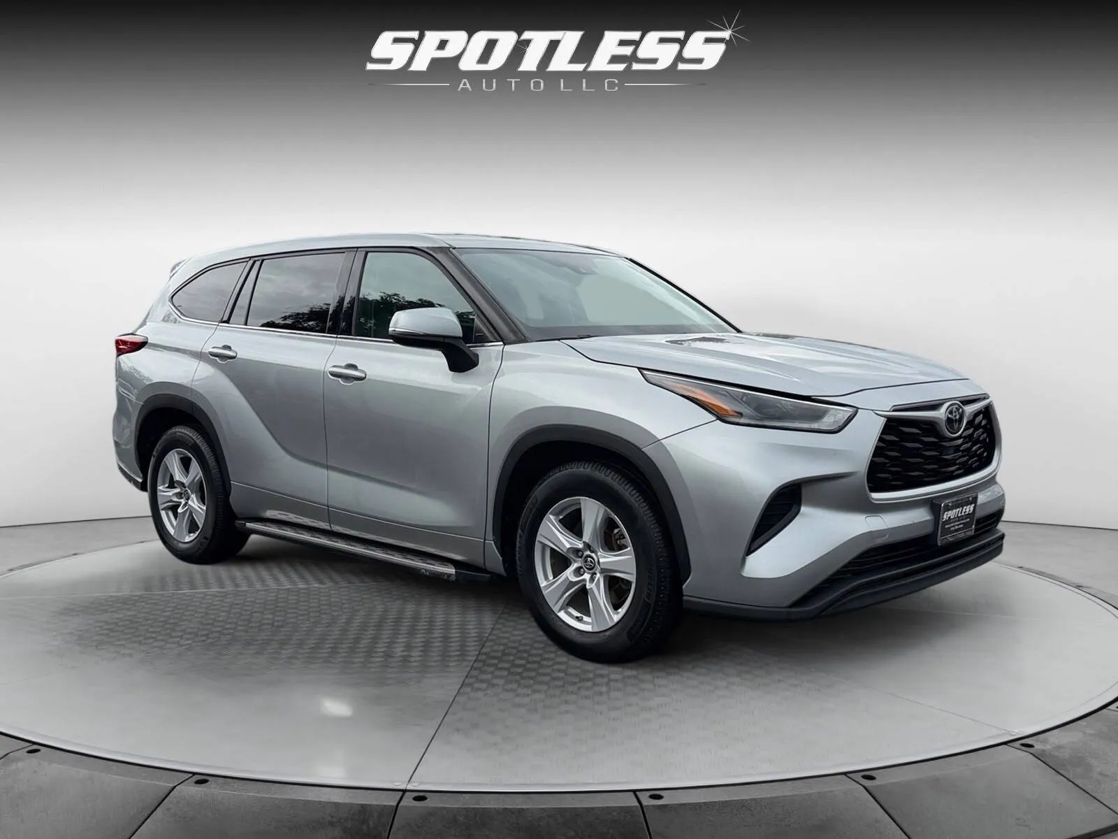 Toyota Highlander photo 9