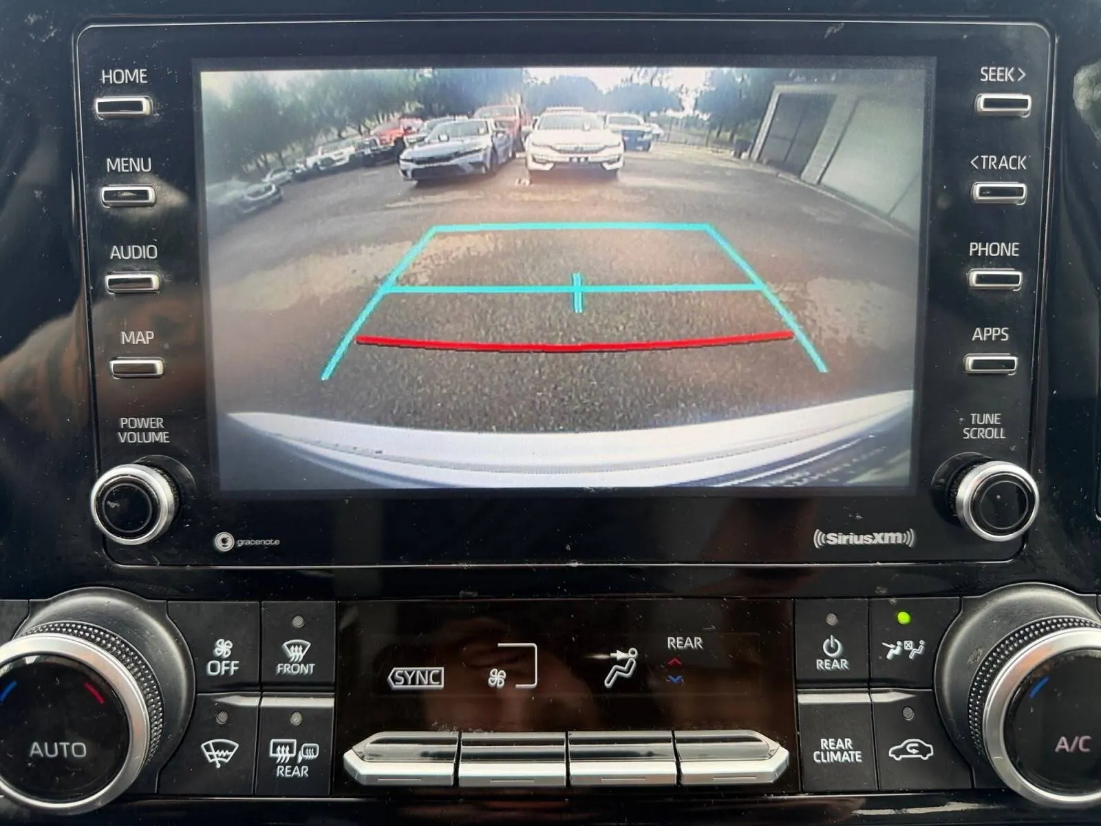 Toyota Highlander photo 29
