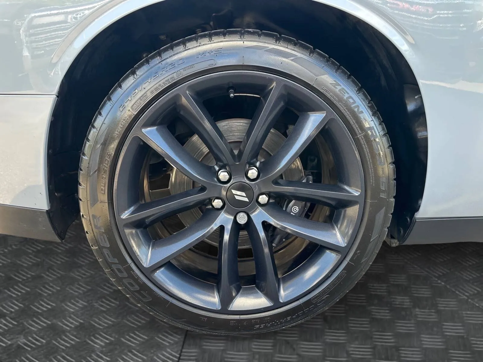 Dodge Challenger photo 14