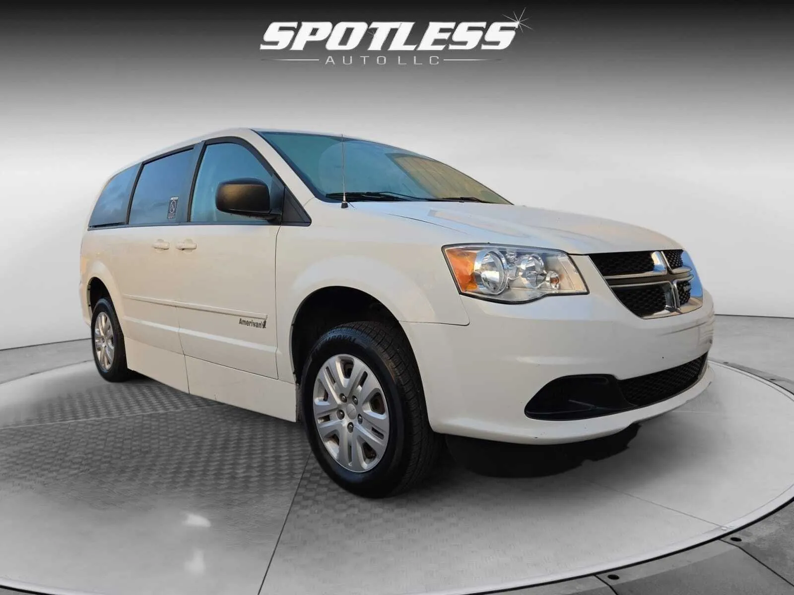 Dodge Grand Caravan photo 11