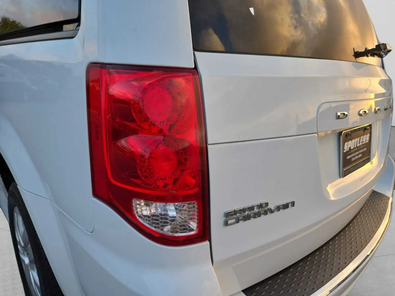 Dodge Grand Caravan photo 12