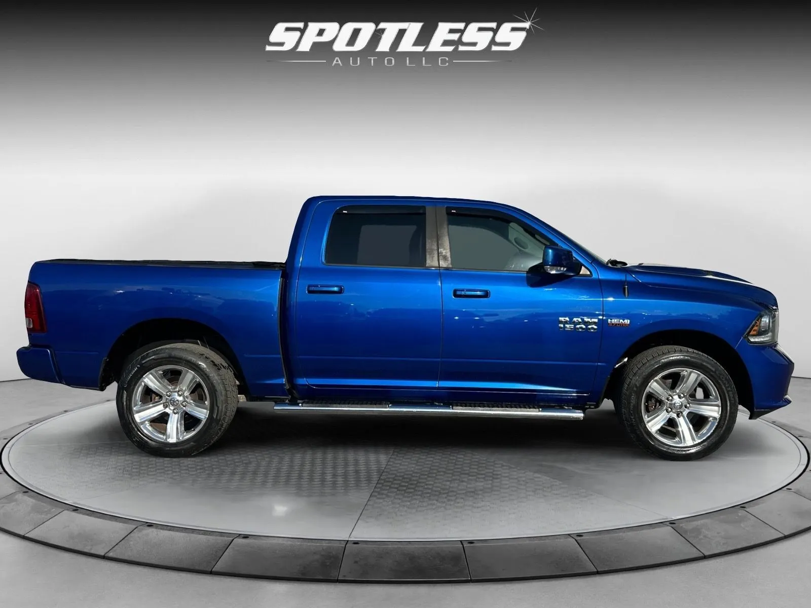 Ram 1500 photo 8