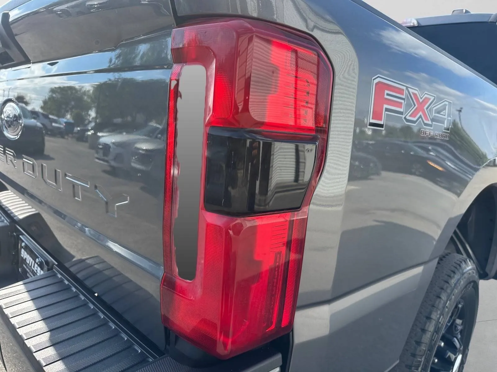 Ford F-250 photo 13