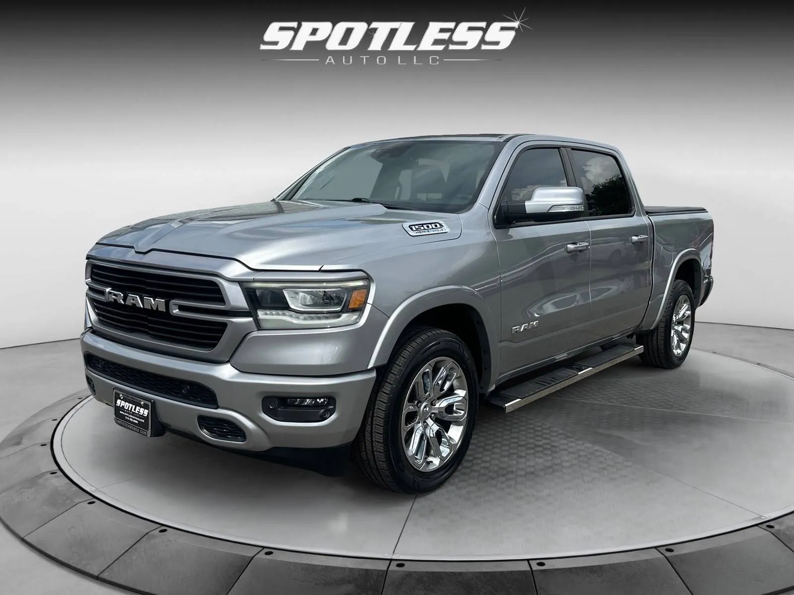Silver 2022 Ram 1500 Laramie for sale in San Antonio, TX