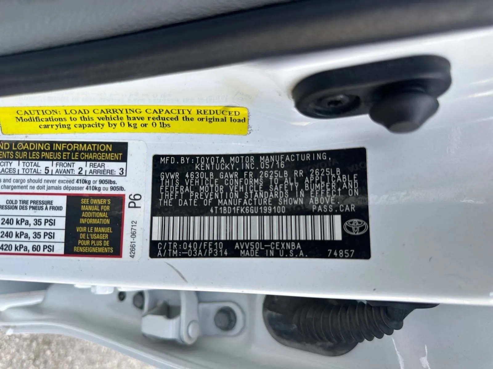 Toyota Camry photo 15