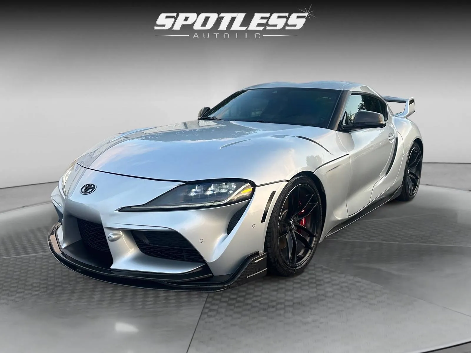 Toyota Supra photo 3