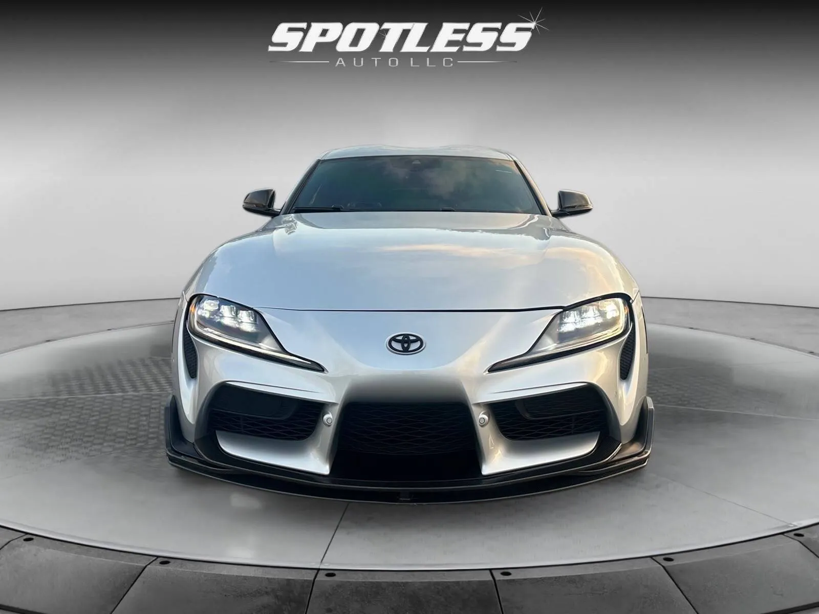 Toyota Supra photo 10