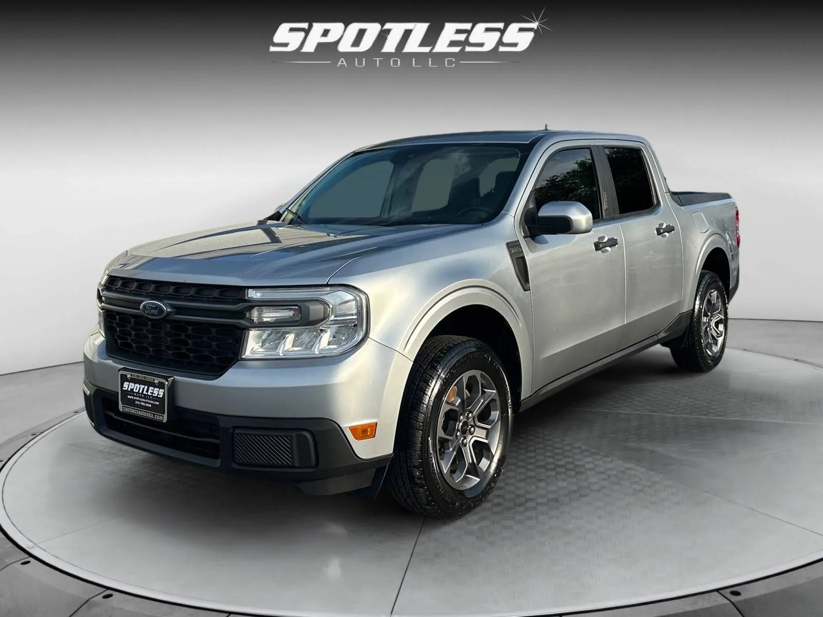 Silver 2023 Ford Maverick XLT for sale in San Antonio, TX